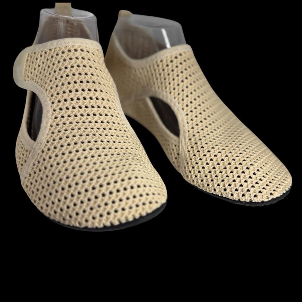 Water Shoes Womens Sz 9 Beige Mesh Barefoot Aqua Festival After Party Comfort - Picture 2 of 8